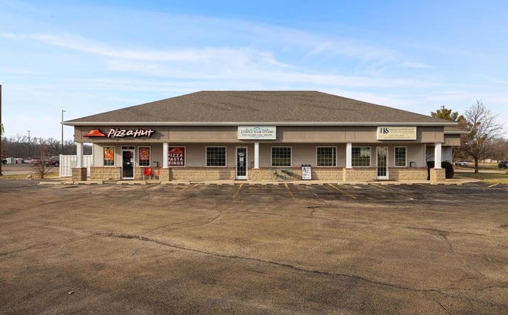 Pictures of Office, Retail property located at 411-417 JUBILEE Lane, Germantown Hills, IL 61548 for sales - image #1