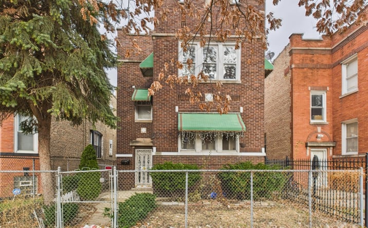 Pictures of Multifamily property located at 4044 W Crystal Street, Chicago, IL 60651 for sales - image #1