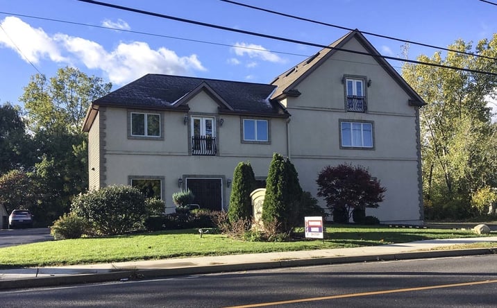 Pictures of Retail property located at 8035 Greiner Rd, Buffalo, NY 14221 for sales - image #1
