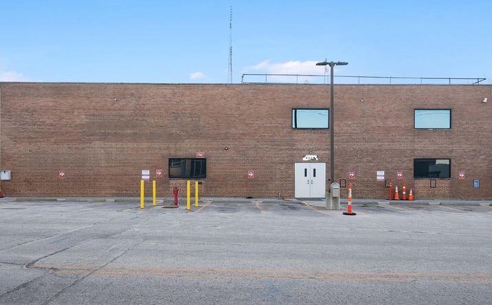 Pictures of Industrial property located at 8030 Litzsinger Rd, Brentwood, MO 63144 for sales - image #1