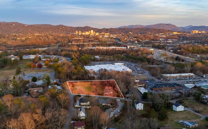 Pictures of Land property located at 1 Scrambler Cir, Asheville, NC 28806 for sales - image #1