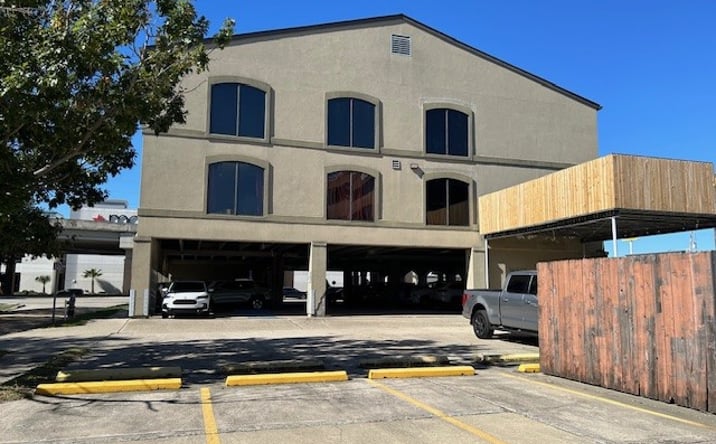 Pictures of Office property located at 2901 N Causeway Blvd, Metairie, LA 70002 for sales - image #1