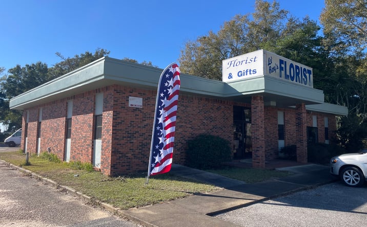 Pictures of Retail property located at 5581 Andrew Road, Mobile, AL 36619 for sales - image #1