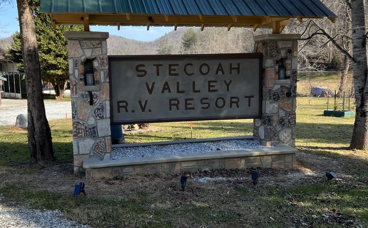 image of property at 415 HYDE TOWN RD Robbinsville NC 28771-8894