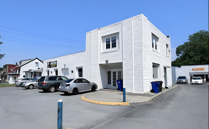 Pictures of Mixed Use, Multifamily property located at 220  Summit Ave, Hagerstown, MD 21740 for sales - image #1