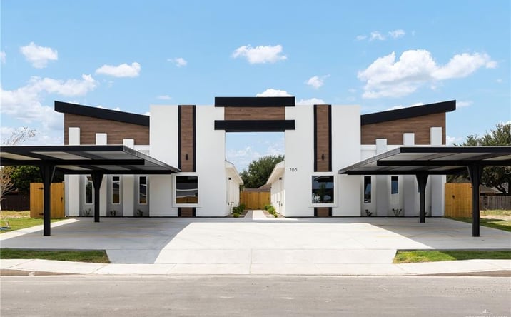 Pictures of Multifamily property located at 408 N Alexandrite Avenue, Edinburg, TX 78541 for sales - image #1