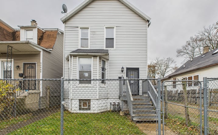 Pictures of Multifamily property located at 11540 S Yale Avenue, Chicago, IL 60628 for sales - image #1