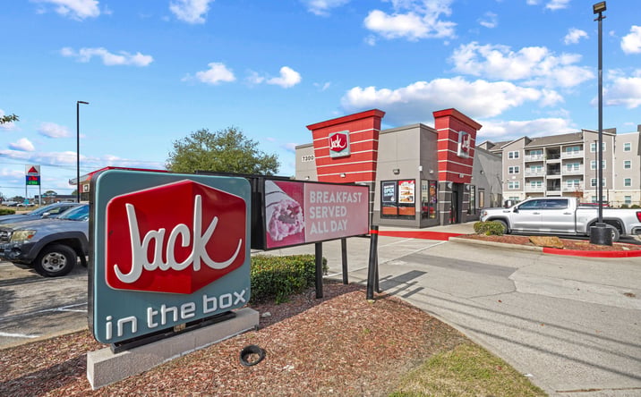 Pictures of Retail property located at 7380 TX-105, Beaumont, TX 77713 for sales - image #1