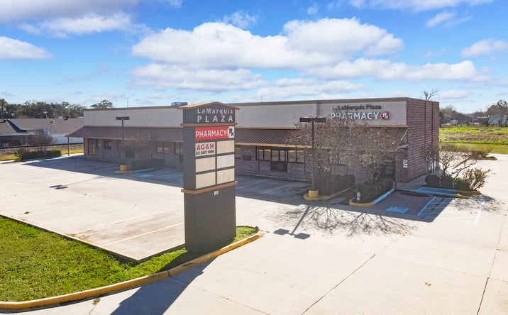 Pictures of Retail property located at 951 Maryland Ave, Port Allen, LA 70767 for sales - image #1