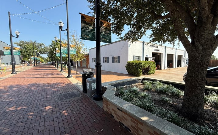 Pictures of Hospitality, Mixed Use, Office, Retail property located at 201 E Washington St, Rockwall, TX 75087 for sales - image #1
