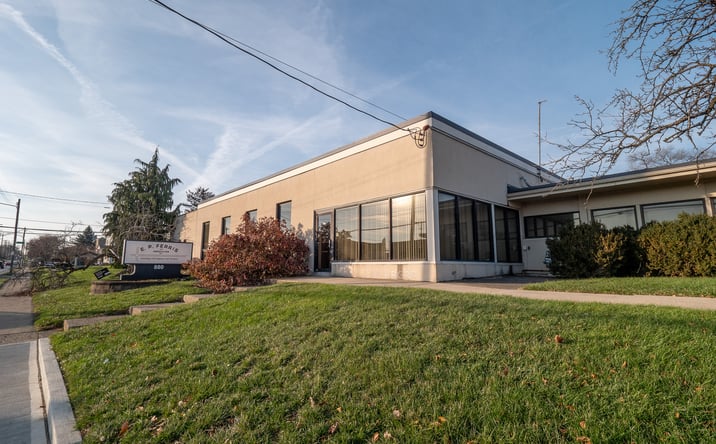 Pictures of Office, Industrial property located at 880 King Ave, Columbus, OH 43212 for sales - image #1