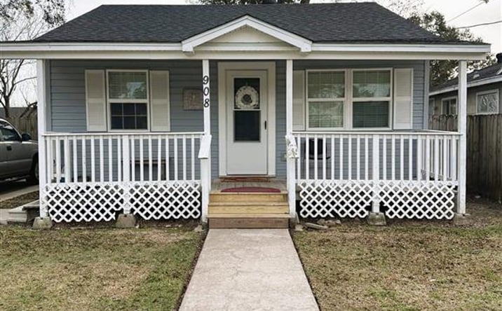 Pictures of Multifamily property located at 908 Sycamore St Street, Lake Charles, LA 70601 for sales - image #1