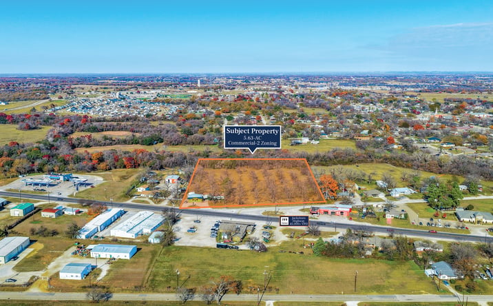 Pictures of Hospitality, Land, Mixed Use, Multifamily, Retail property located at 332 W 1st St, Springtown, TX 76082 for sales - image #1