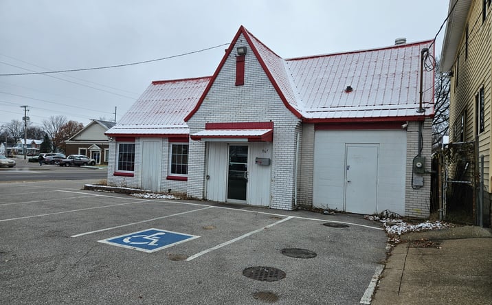 Pictures of Retail property located at 966 Washington Ave, Evansville, IN 47713 for sales - image #1
