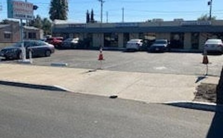 Pictures of Retail property located at 562 W Valley Boulevard, Colton, CA 92324 for sales - image #1