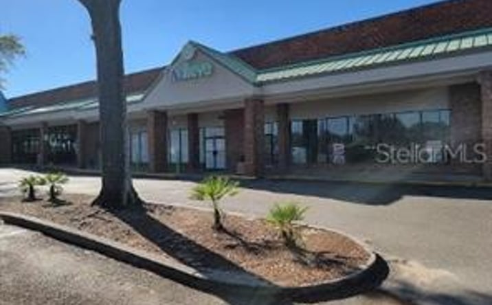 Pictures of Retail property located at 1927 SW College Rd, Ocala, FL 34471 for sales - image #1