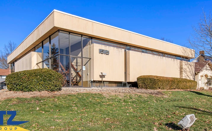 Pictures of Office property located at 1515 E Market St, Warren, OH 44483 for sales - image #1