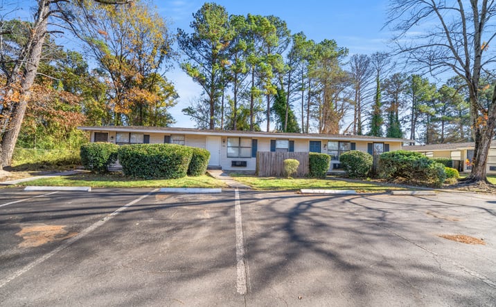 Pictures of Multifamily property located at 1850 Apple Valley Dr, Augusta, GA 30906 for sales - image #1