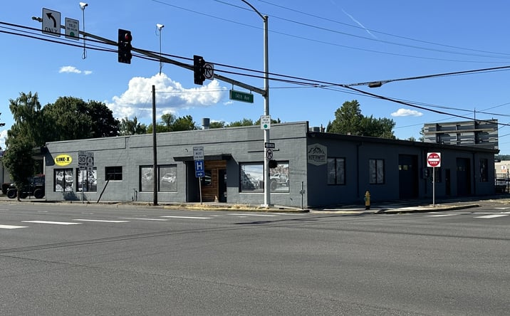 Pictures of Industrial, Office, Retail property located at 1406 Tennant Way, Longview, WA 98632 for sales - image #1