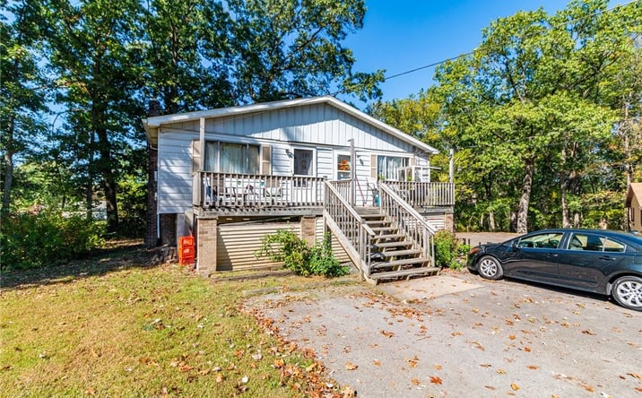 Pictures of Multifamily property located at 106 Philmar Dr, Summit Twp, PA 16002 for sales - image #1