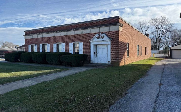 Pictures of Retail property located at 2100 W Market St, York, PA 17404 for sales - image #1