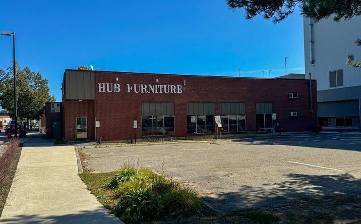 Pictures of Retail property located at 900 Main Street, Westbrook, ME 04092 for sales - image #1