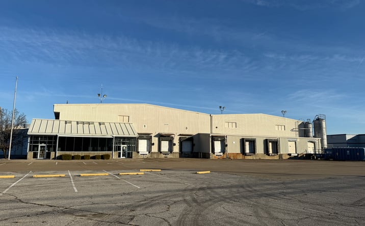 Pictures of Industrial property located at 1618 Lynch Rd, Evansville, IN 47711 for sales - image #1