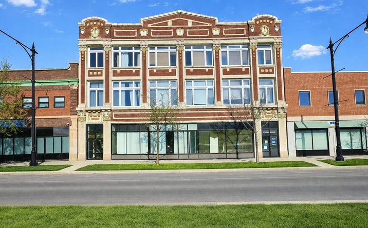 Pictures of Office, Retail property located at 2542 W North Ave, Chicago, IL 60647 for sales - image #1