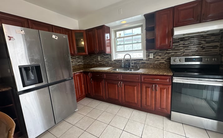 Pictures of Mixed Use property located at 542 E Meadow Ave, East Meadow, NY 11554 for sales - image #1