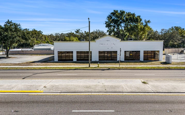image of property at 10015 N NEBRASKA AVE Tampa FL 33612-8035