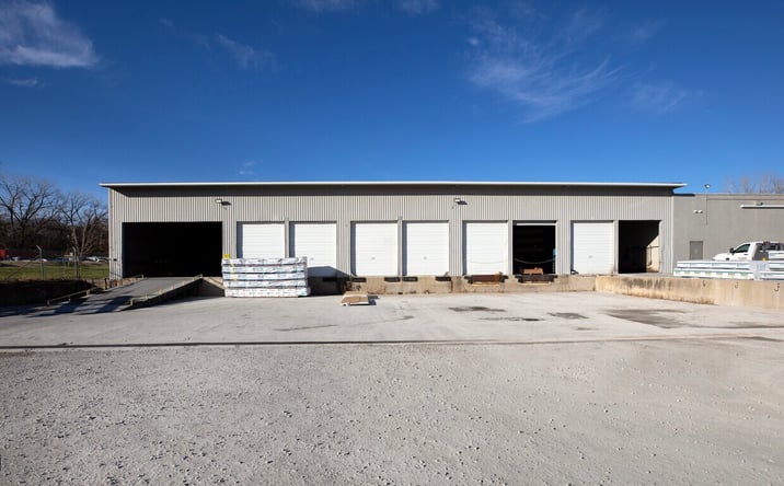 Pictures of Industrial property located at 2727 Roe Ln, Kansas City, KS 66103 for sales - image #1