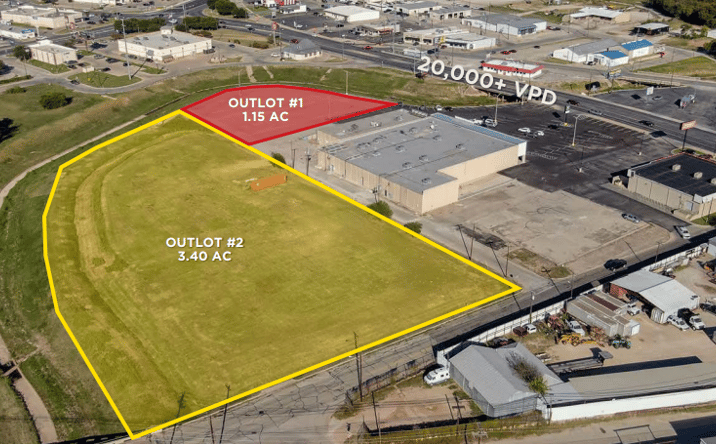 Pictures of Land property located at 302 N Main St, Brownwood, TX 76801 for sales - image #1