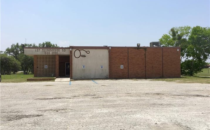 Pictures of Hospitality, Industrial, Mixed Use property located at 127 Fairgrounds Rd, Refugio, TX 78377 for sales - image #1
