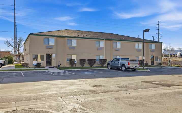 Pictures of Hospitality property located at 90 W Overland Rd, Meridian, ID 83642 for sales - image #1