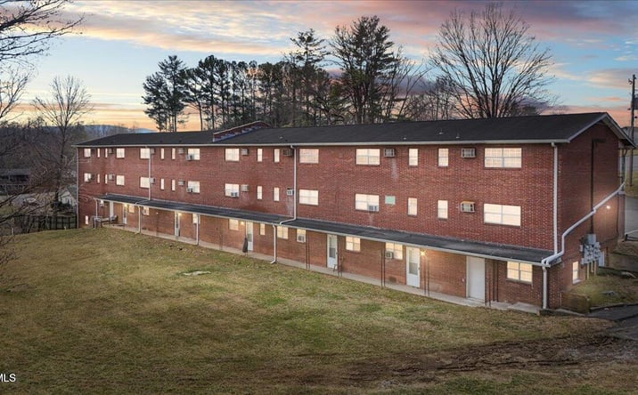 Pictures of Multifamily property located at 1106 Fremont Dr, Johnson City, TN 37601 for sales - image #1