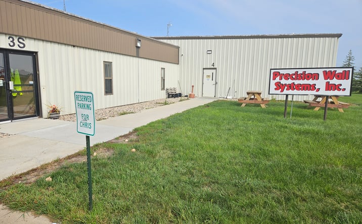 Pictures of Industrial property located at 102 Vander Horck St, Britton, SD 57430 for sales - image #1