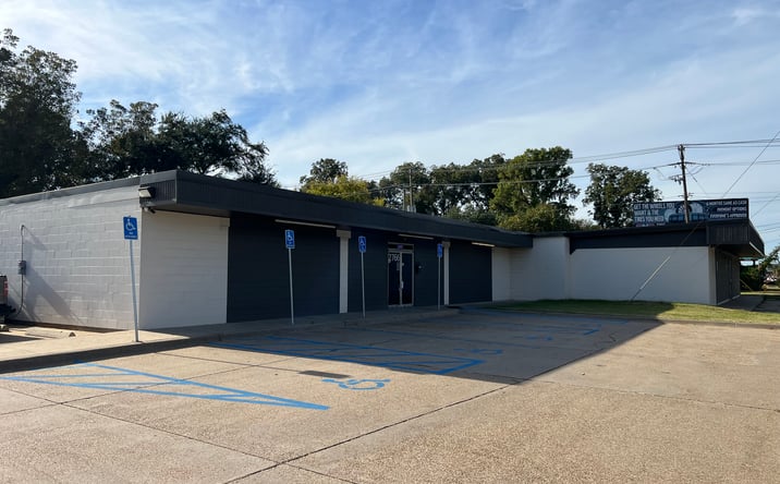 Pictures of Retail, Special Purpose property located at 2766 Barksdale Blvd, Bossier City, LA 71112 for sales - image #1