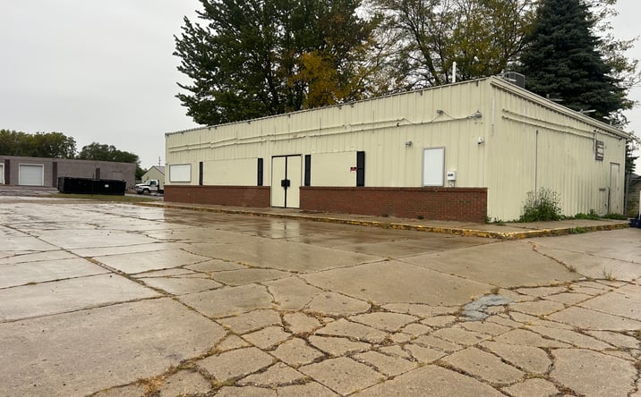 Pictures of Retail property located at 709 First Ave, Rock Rapids, IA 51246 for sales - image #1