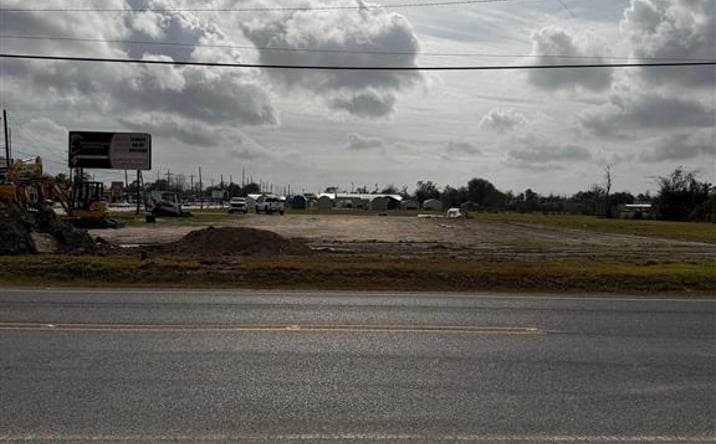 Pictures of Land, Industrial property located at Gerstner Memorial Drive, Lake Charles, LA 70601 for sales - image #1