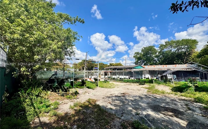 Pictures of Land property located at 6501 NW 7th Ave, Miami, FL 33150 for sales - image #1