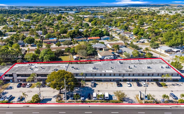 Pictures of Mixed Use, Special Purpose property located at 2025 - 2041 N Dixie Hwy, Pompano Beach, FL 33060 for sales - image #1