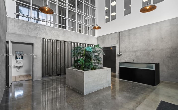 Pictures of Industrial property located at 7620 NW 25th St # 4, Miami, FL 33122 for sales - image #1
