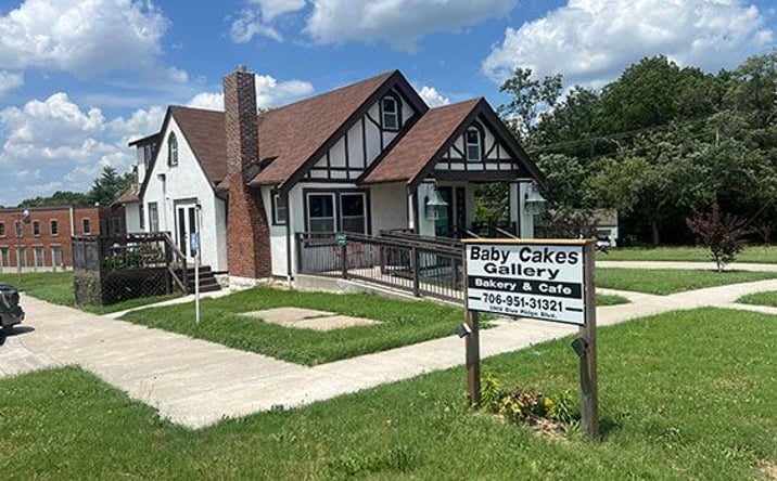 Pictures of Retail property located at 5902 Blue Ridge Blvd, Raytown, MO 64133 for sales - image #1