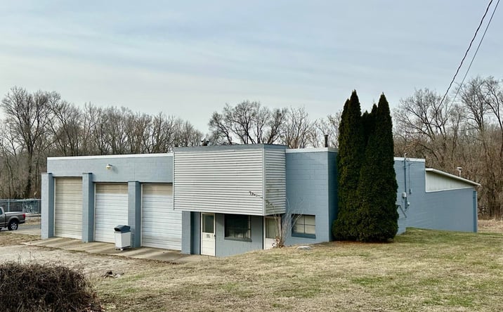 Pictures of Industrial, Retail, Office property located at 435 S HILLSDALE Avenue, Peoria, IL 61604 for sales - image #1