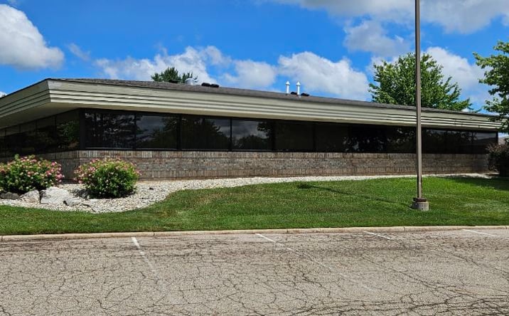Pictures of Office property located at 530 S Creyts Rd, Lansing, MI 48917 for sales - image #1