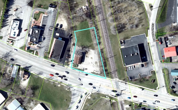 Pictures of Land property located at 4104 W Elm Street, McHenry, IL 60050 for sales - image #1