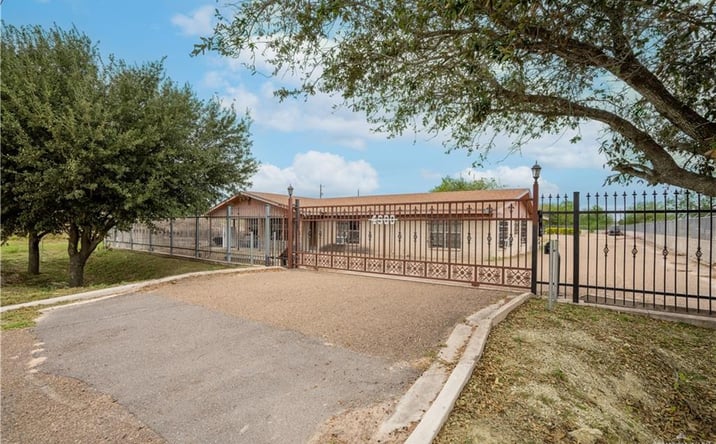 Pictures of Land property located at 4500 W Expressway 83, Palmview, TX 78572 for sales - image #1