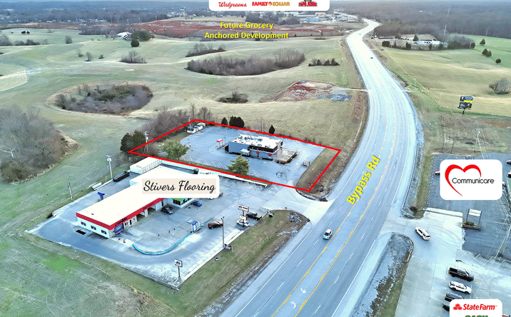Pictures of Retail property located at 2030 Bypass Rd, Brandenburg, KY 40108 for sales - image #1