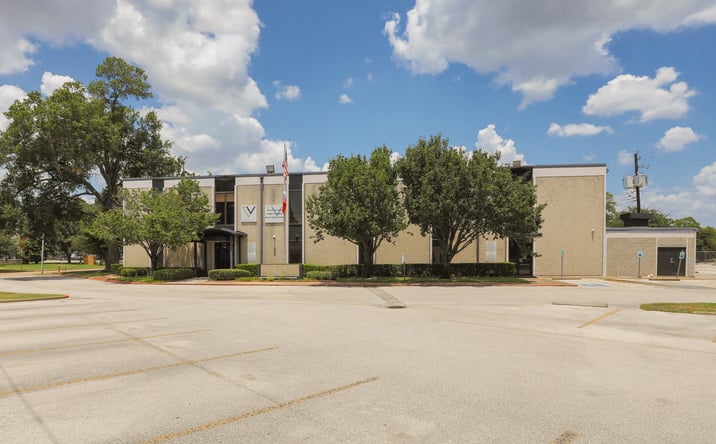 Pictures of Office, Special Purpose property located at 2122 E Governors Cir, Houston, TX 77092 for sales - image #1