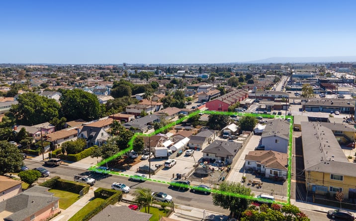 Pictures of Multifamily property located at 4322 W 106th St, Inglewood, CA 90304 for sales - image #1